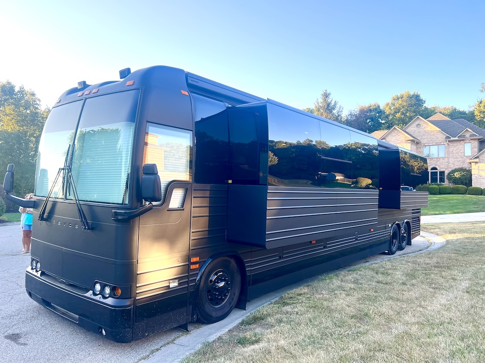 2016 Prevost  Nashville Coach XLII For Sale