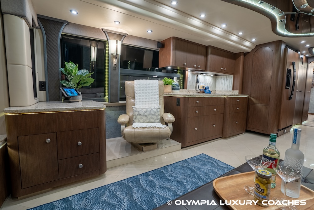 2017 Prevost Millennium H3-45 For Sale