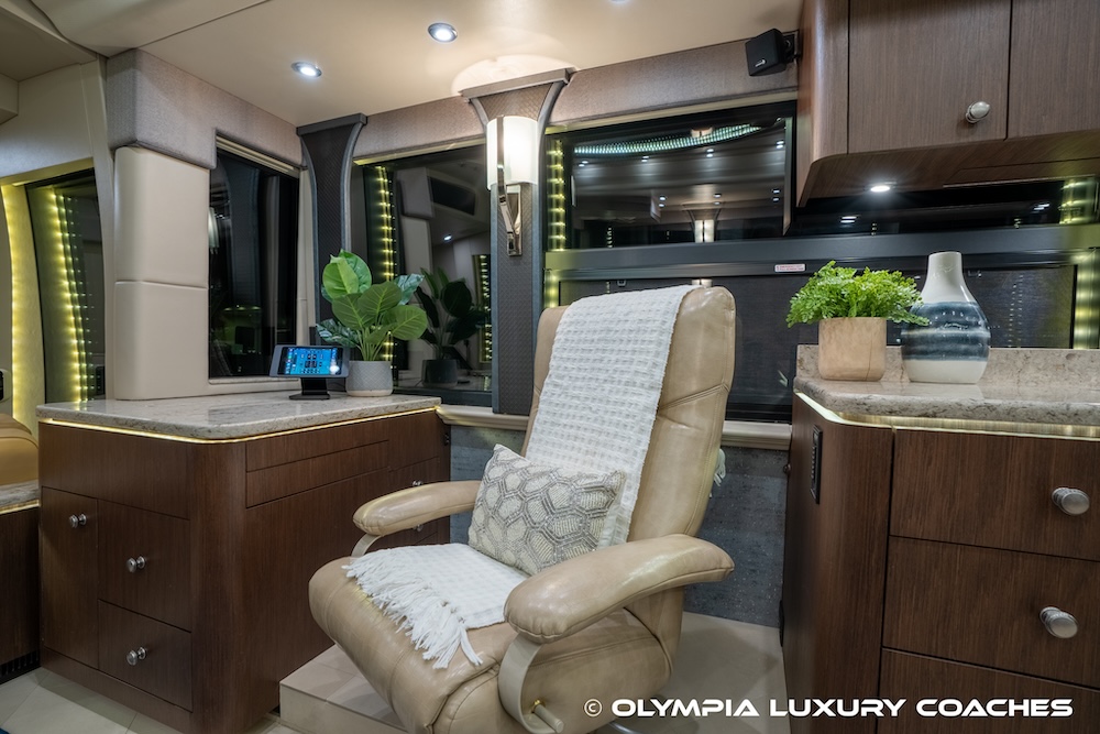 2017 Prevost Millennium H3-45 For Sale