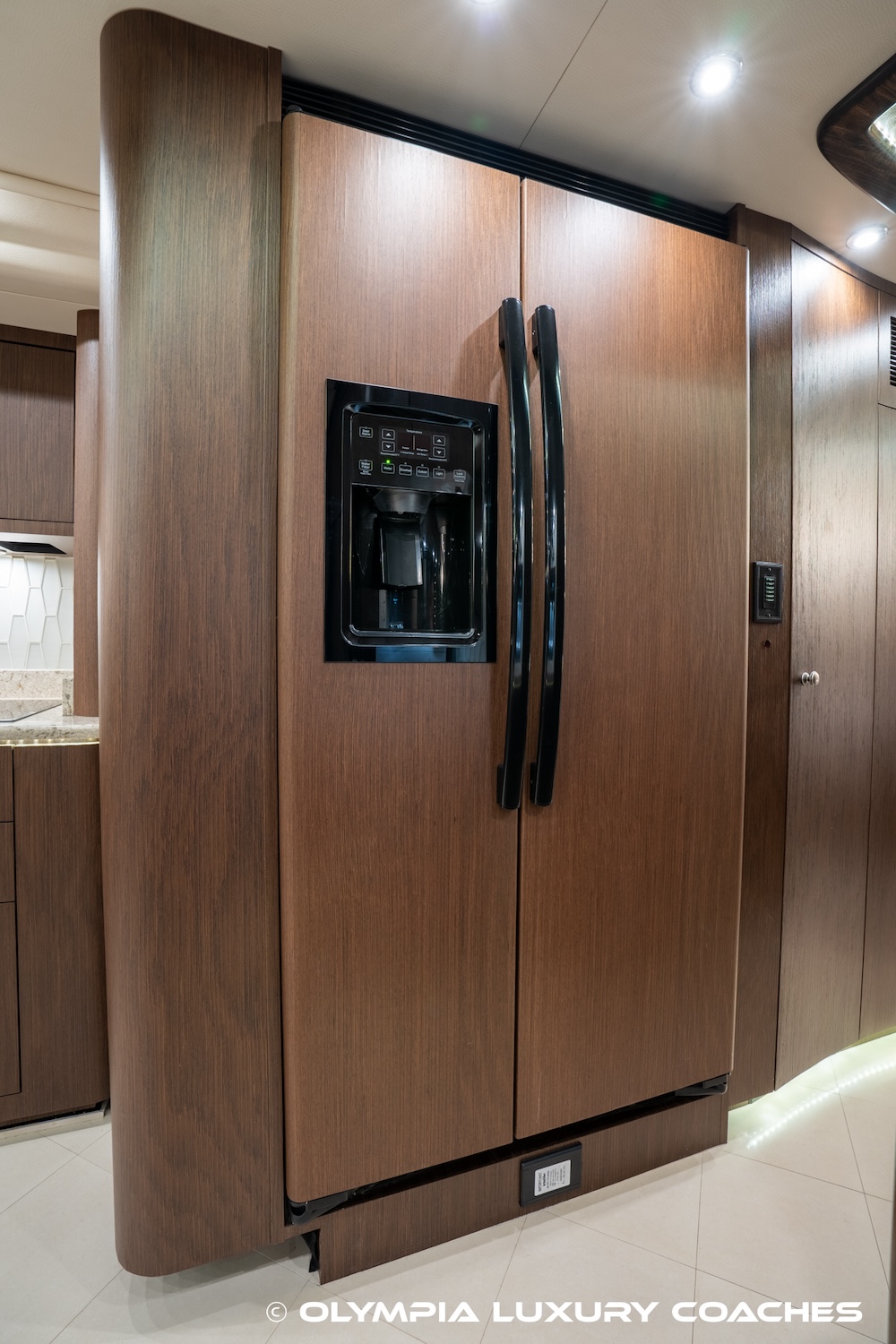 2017 Prevost Millennium H3-45 For Sale