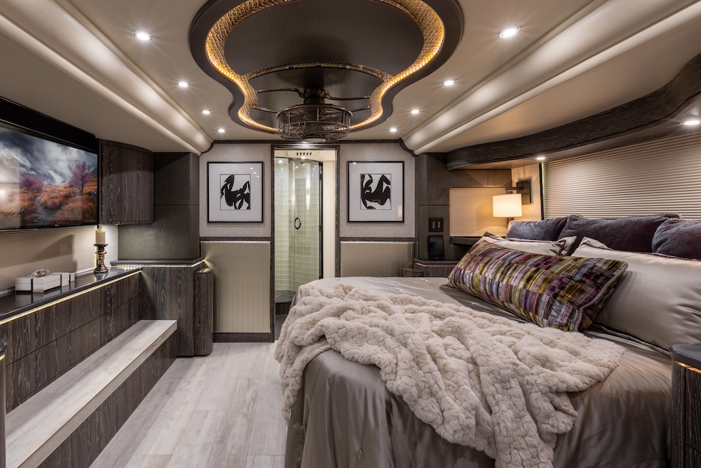 2017 Prevost Millennium H3-45 For Sale