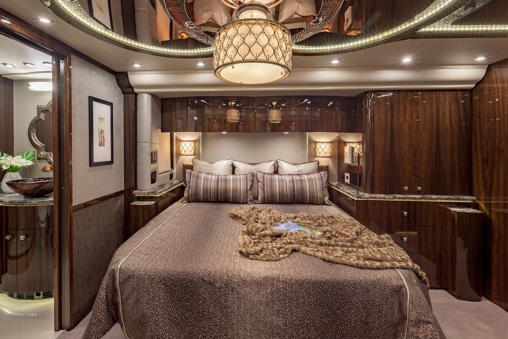 2017 Prevost  Millennium H3-45 For Sale