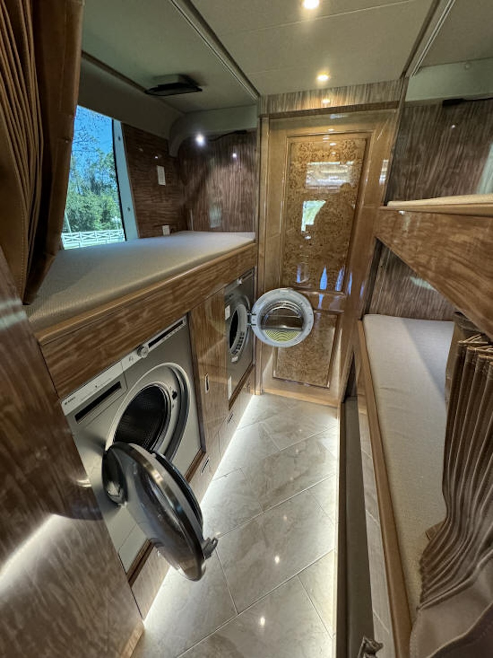 2018 Prevost Florida Coach X3 For Sale