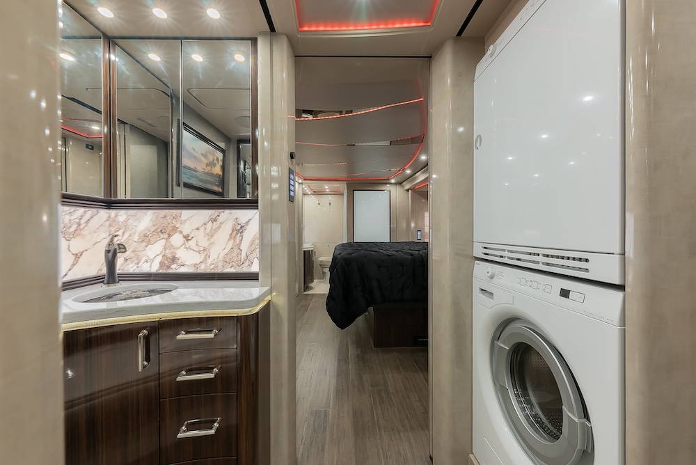 2018 Prevost Marathon H3-45 For Sale