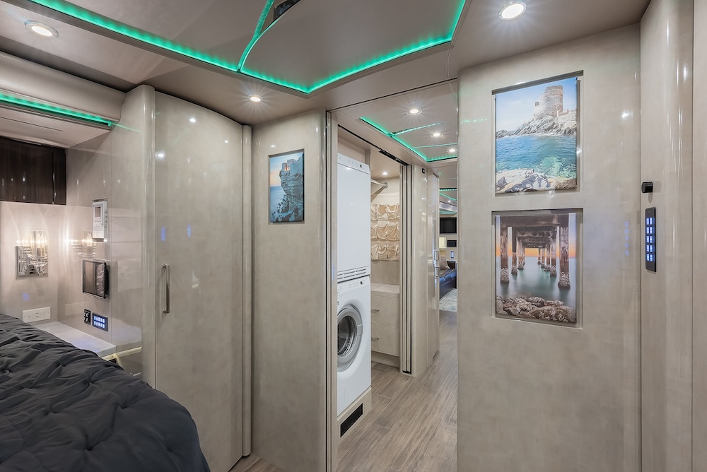 2018 Prevost Marathon H3-45 For Sale