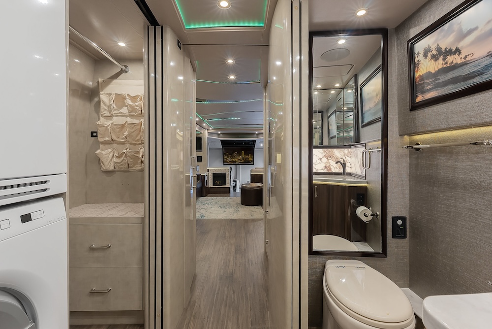 2018 Prevost Marathon H3-45 For Sale