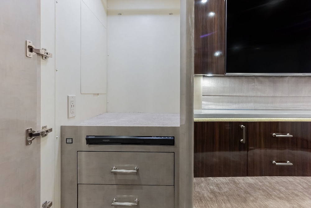 2018 Prevost Marathon H3-45 For Sale