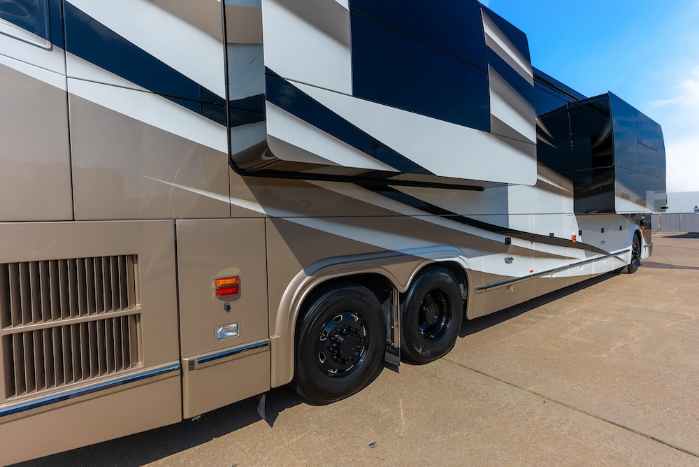 2018 Prevost Marathon H3-45 For Sale