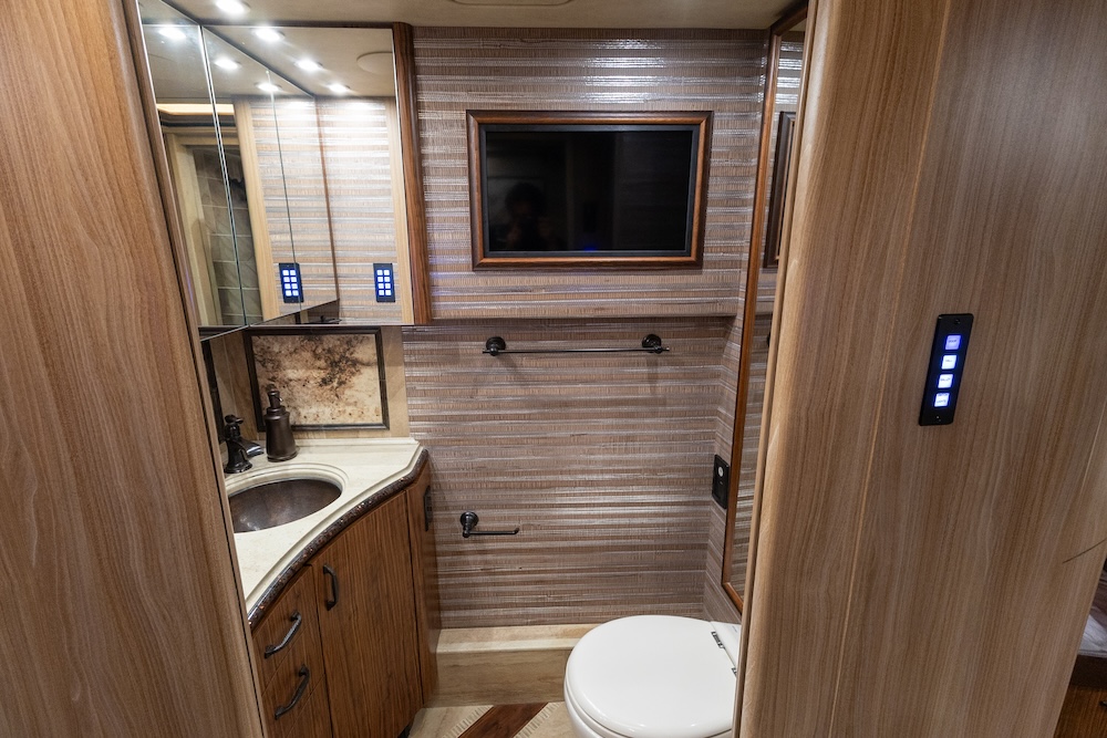 2018 Prevost Marathon H3-45 For Sale