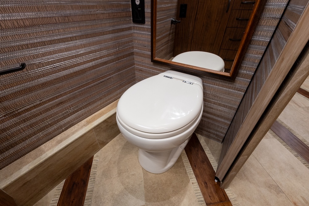 2018 Prevost Marathon H3-45 For Sale