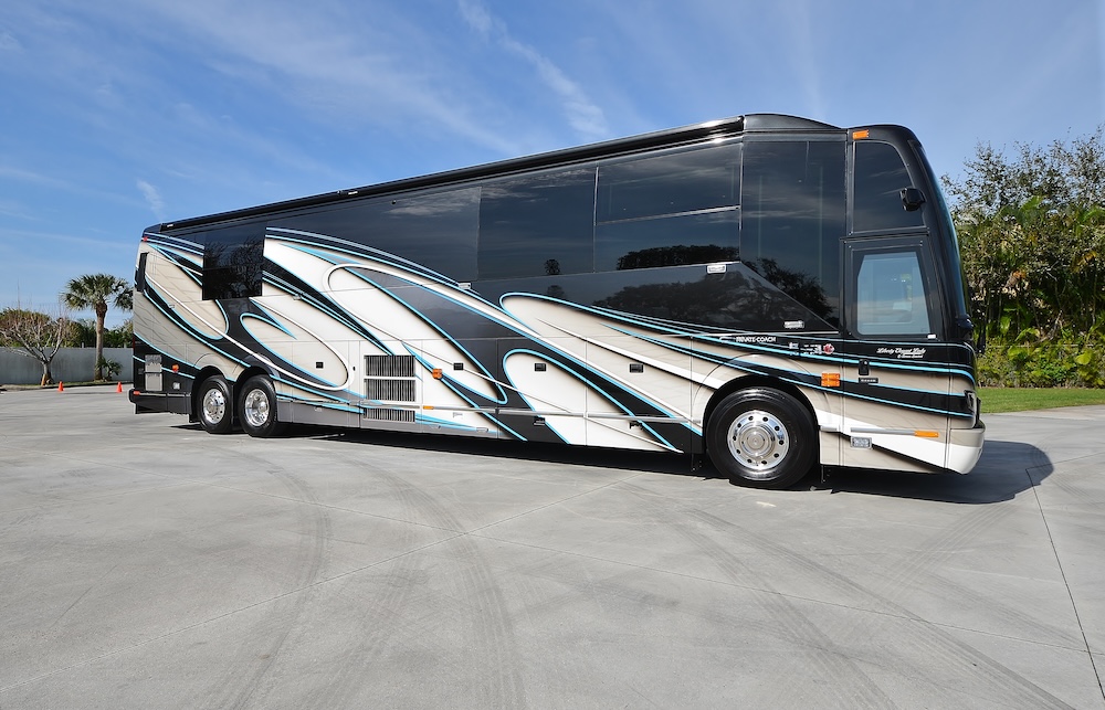 2019 Prevost  H3-45 For Sale