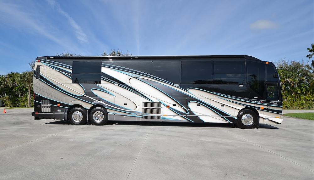 2019 Prevost  H3-45 For Sale