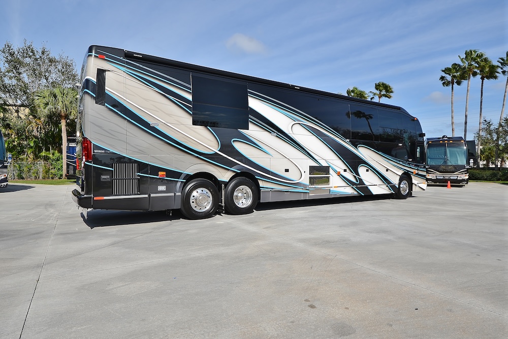 2019 Prevost  H3-45 For Sale