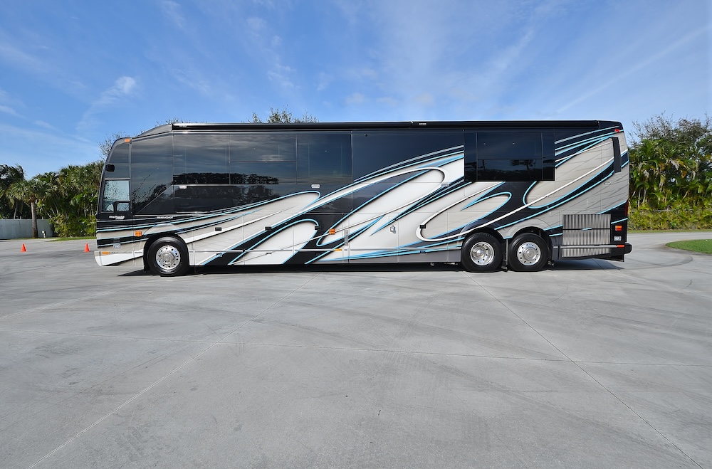 2019 Prevost  H3-45 For Sale