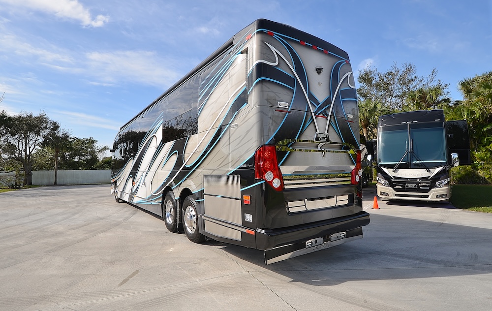 2019 Prevost  H3-45 For Sale