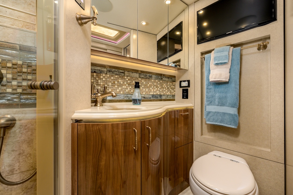 2019 Prevost Marathon H3-45 For Sale