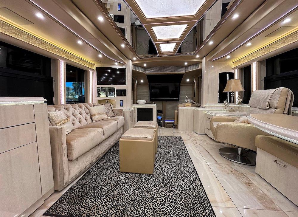 2019 Prevost Marathon H3-45 For Sale