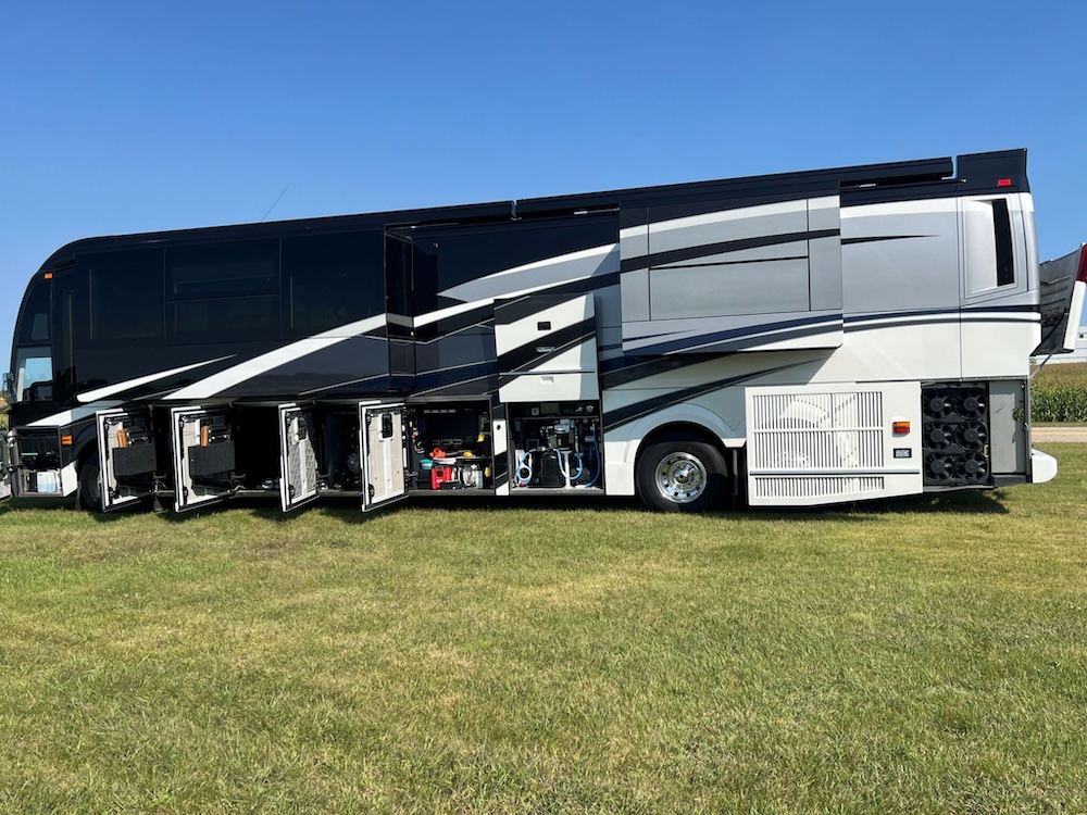 2022 Prevost Emerald  H3-45 For Sale