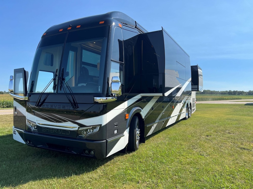 2022 Prevost Emerald  H3-45 For Sale