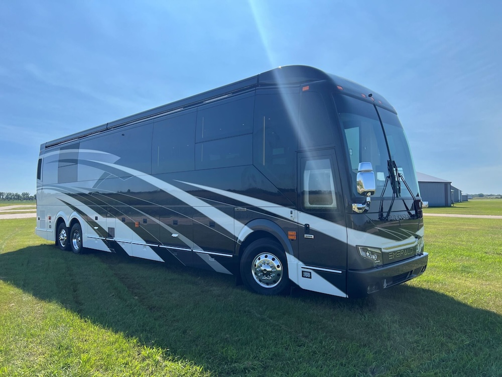 2022 Prevost Emerald  H3-45 For Sale