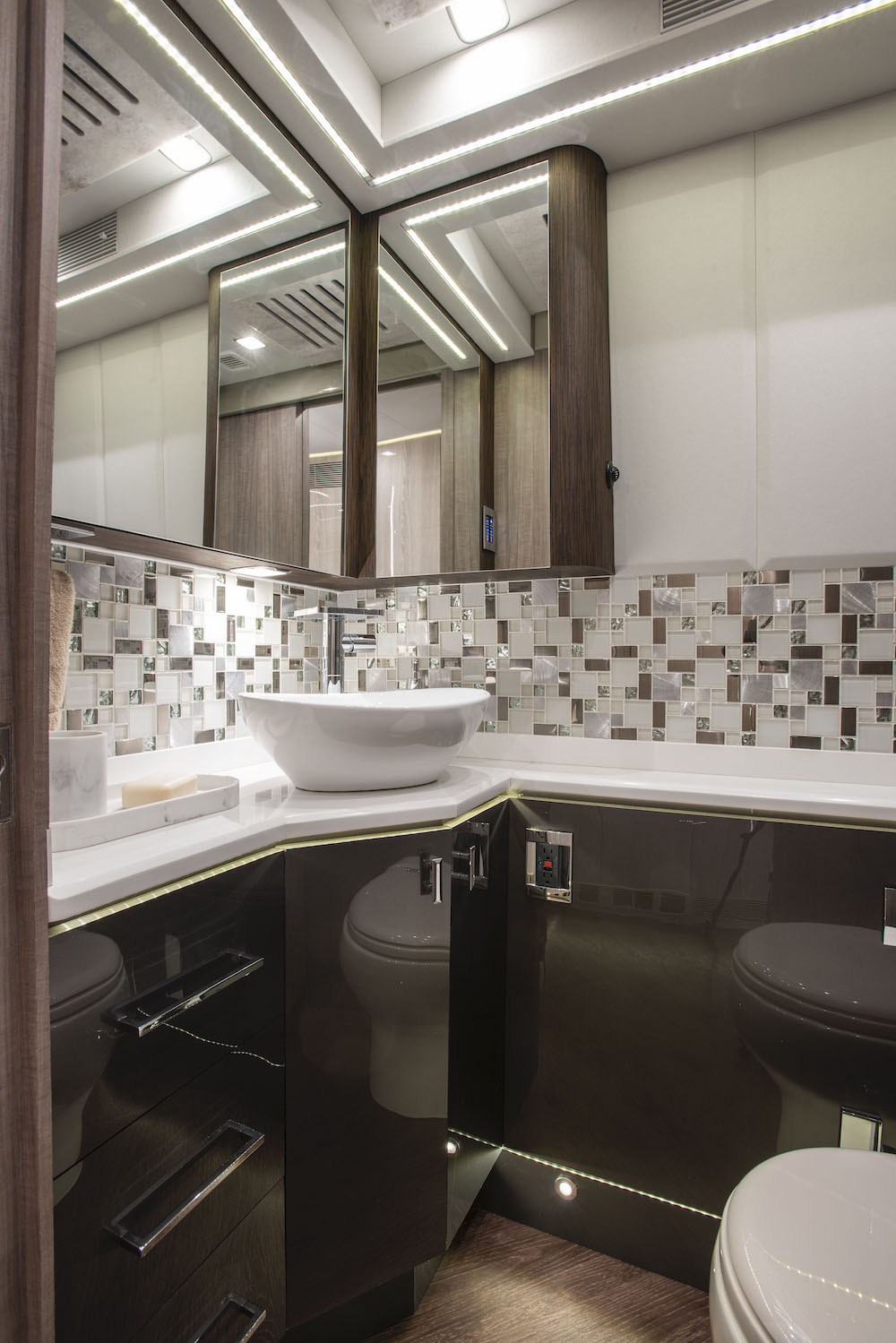 2022 Prevost Emerald H3-45 For Sale