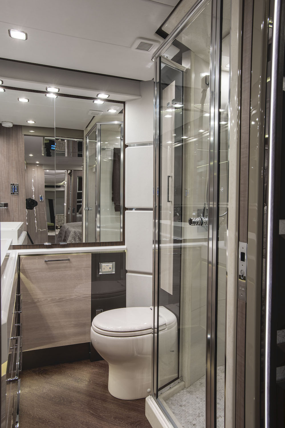 2022 Prevost Emerald H3-45 For Sale