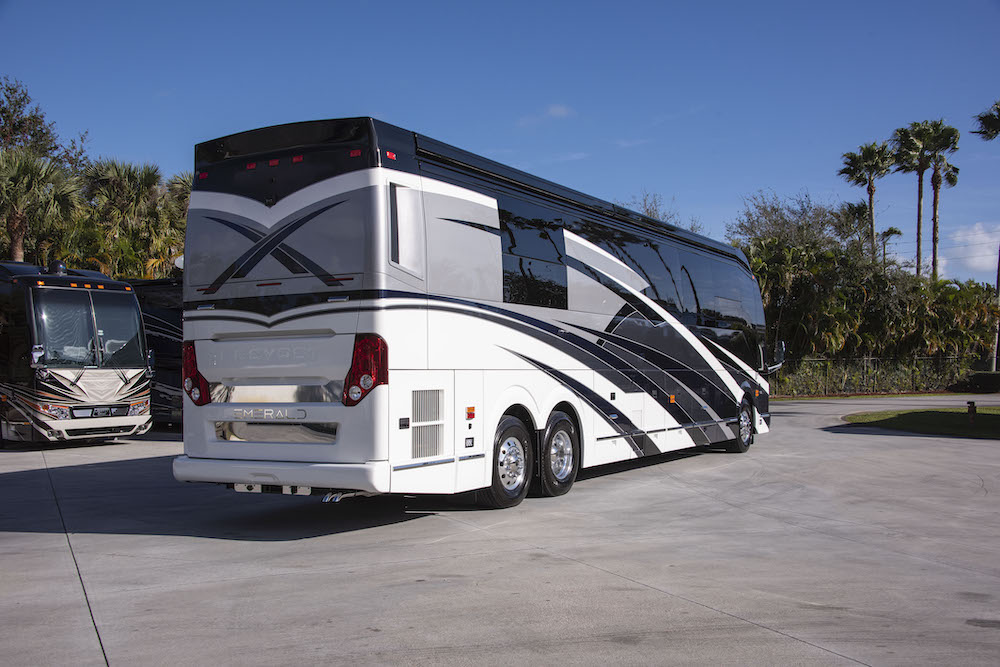 2022 Prevost Emerald  H3-45 For Sale