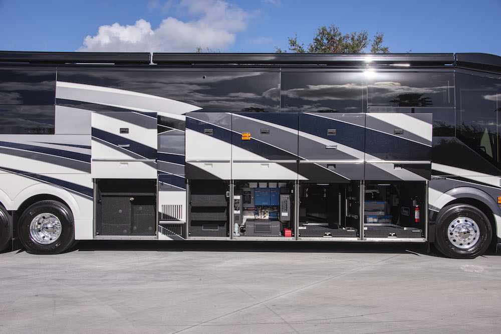 2022 Prevost Emerald  H3-45 For Sale