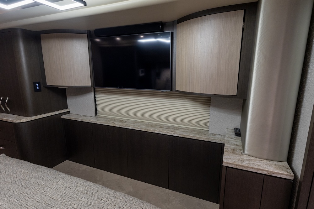 2022 Prevost  Millennium H3-45 For Sale