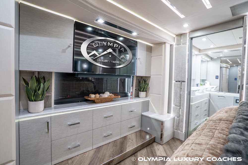 2023 Prevost Emerald H3-45 For Sale