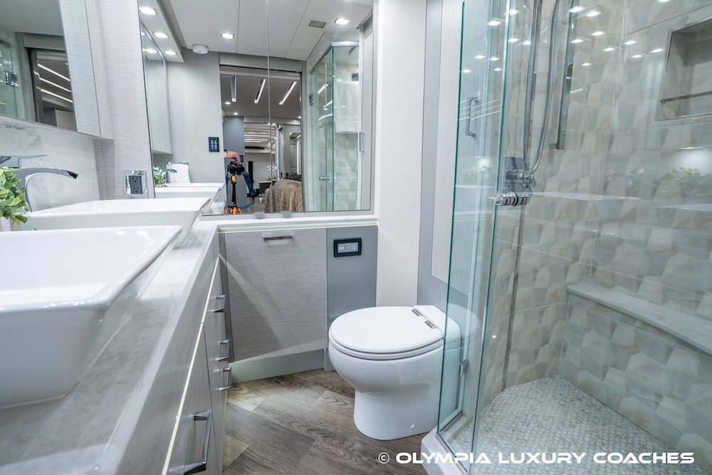 2023 Prevost Emerald H3-45 For Sale