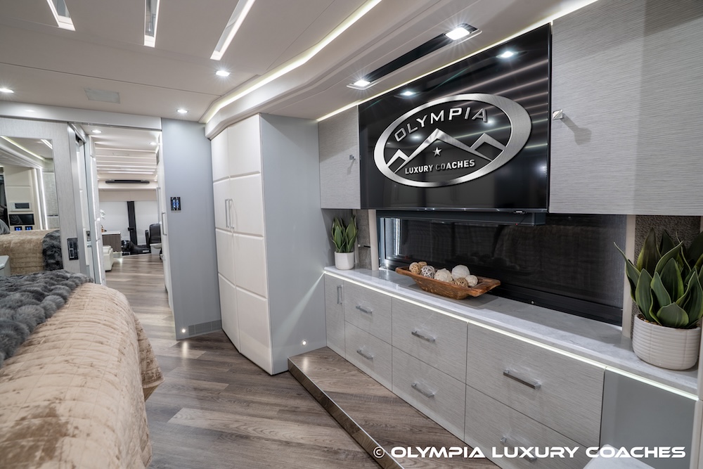 2023 Prevost Emerald H3-45 For Sale