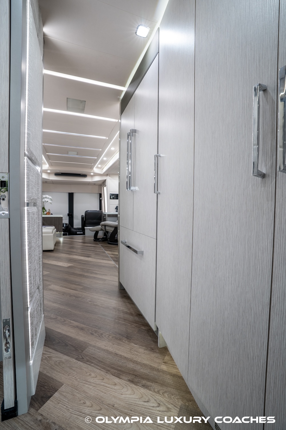 2023 Prevost Emerald H3-45 For Sale