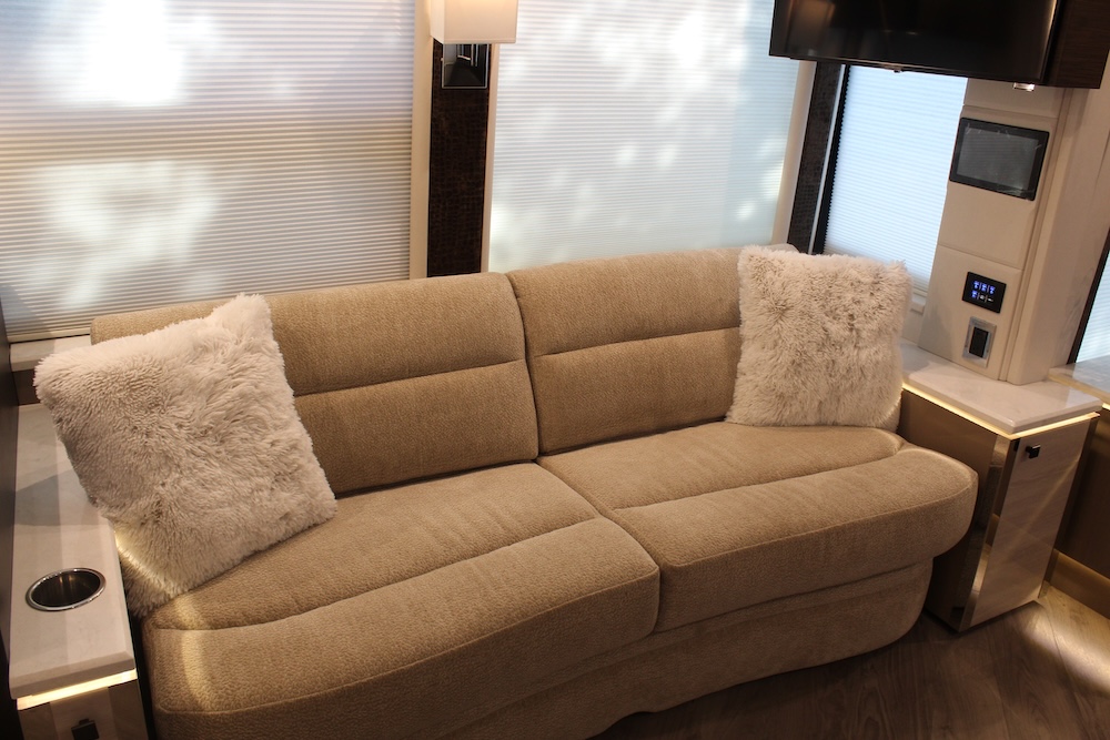 2023 Prevost Emerald H3-45 For Sale