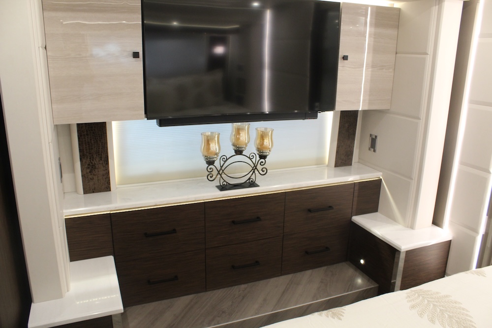 2023 Prevost Emerald H3-45 For Sale