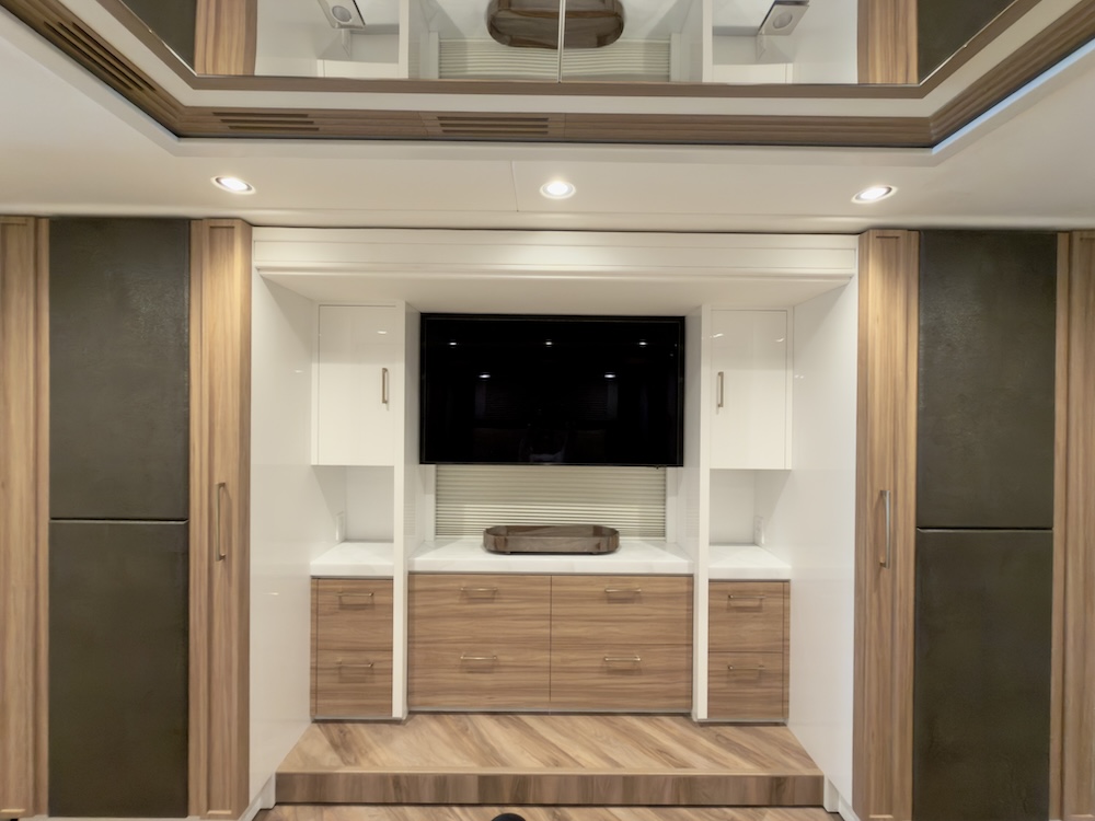 2023 Prevost  Liberty H3-45 For Sale