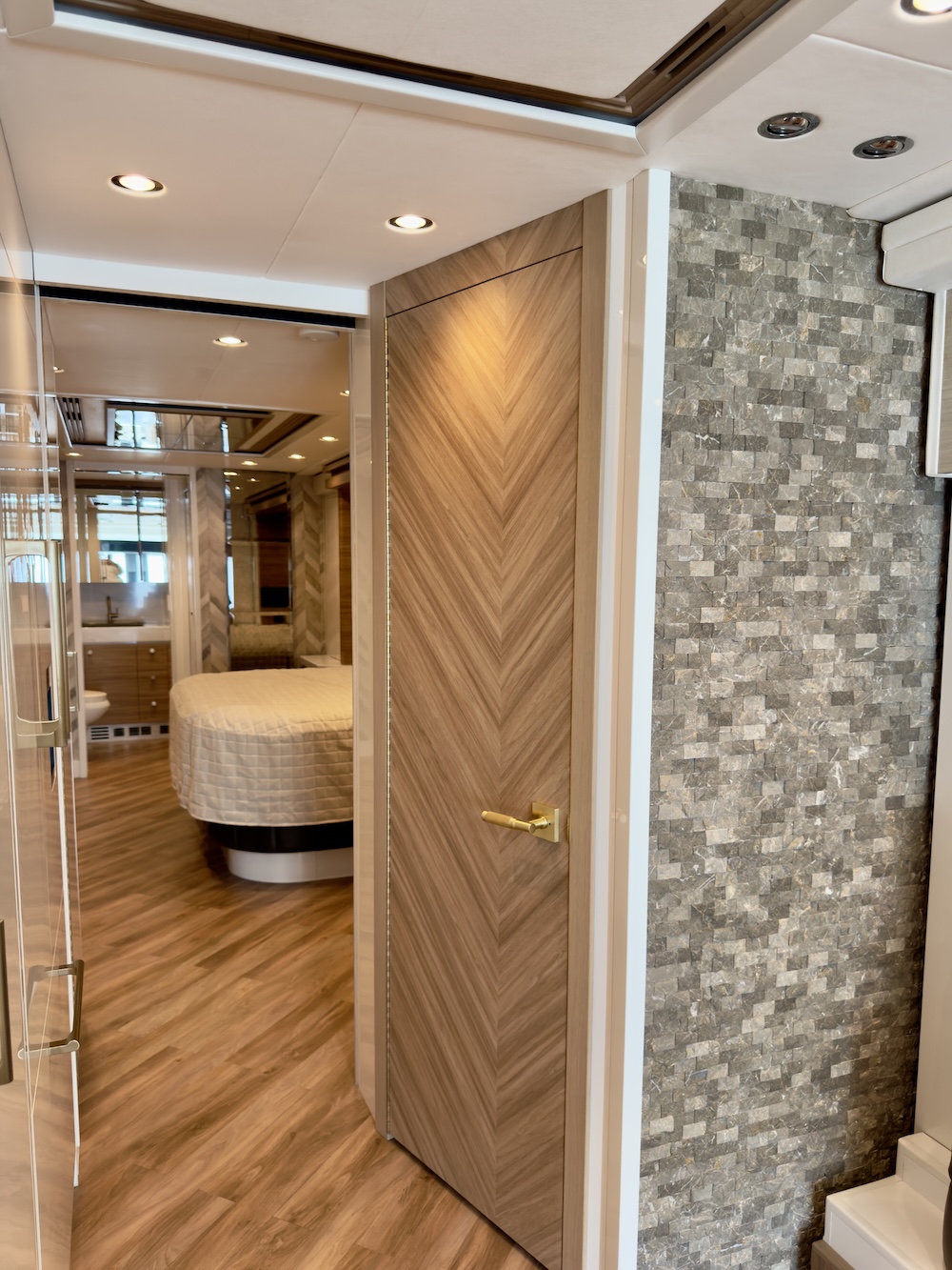 2023 Prevost  Liberty H3-45 For Sale