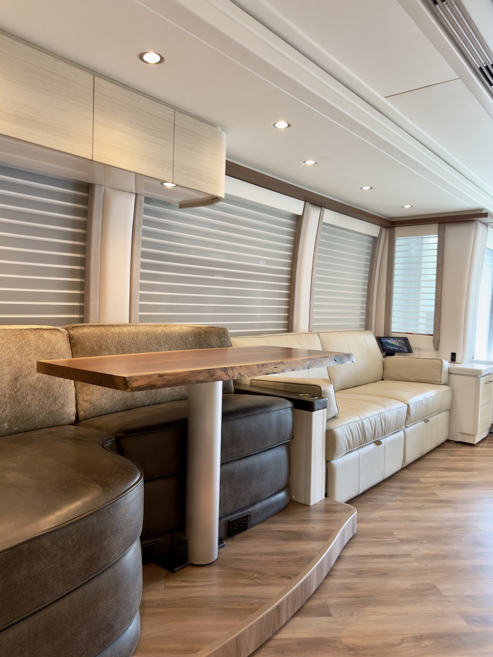 2023 Prevost  Liberty H3-45 For Sale