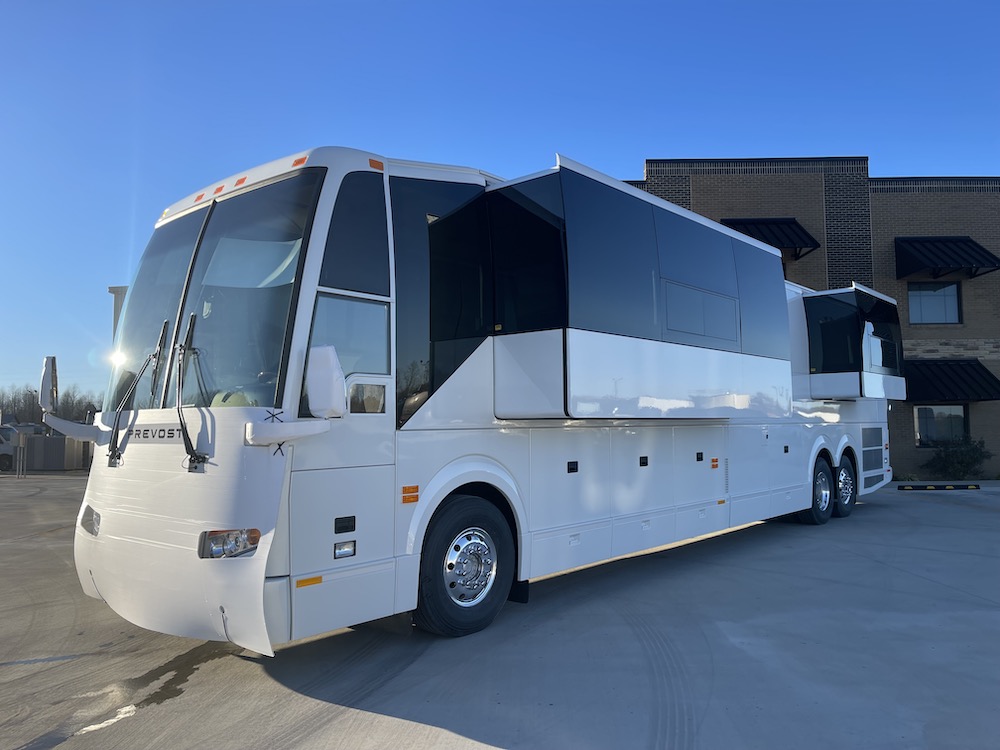 2023 Prevost Nashville Coach H3-45 For Sale