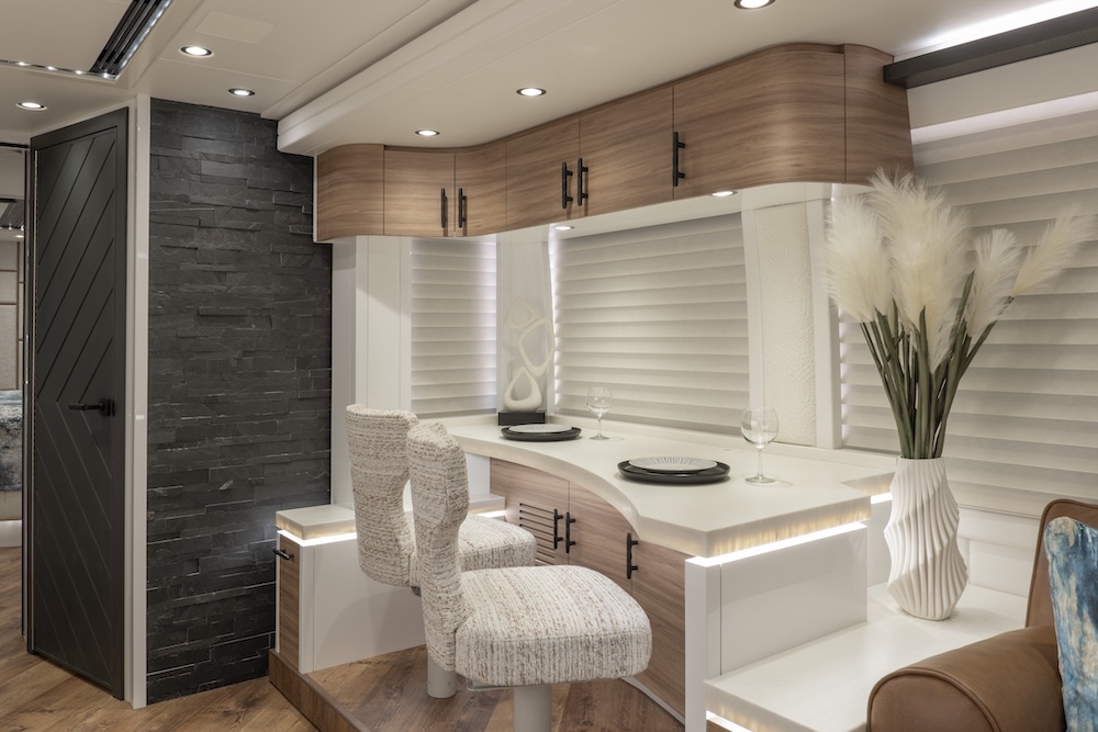 2024 Prevost Liberty H3-45 For Sale