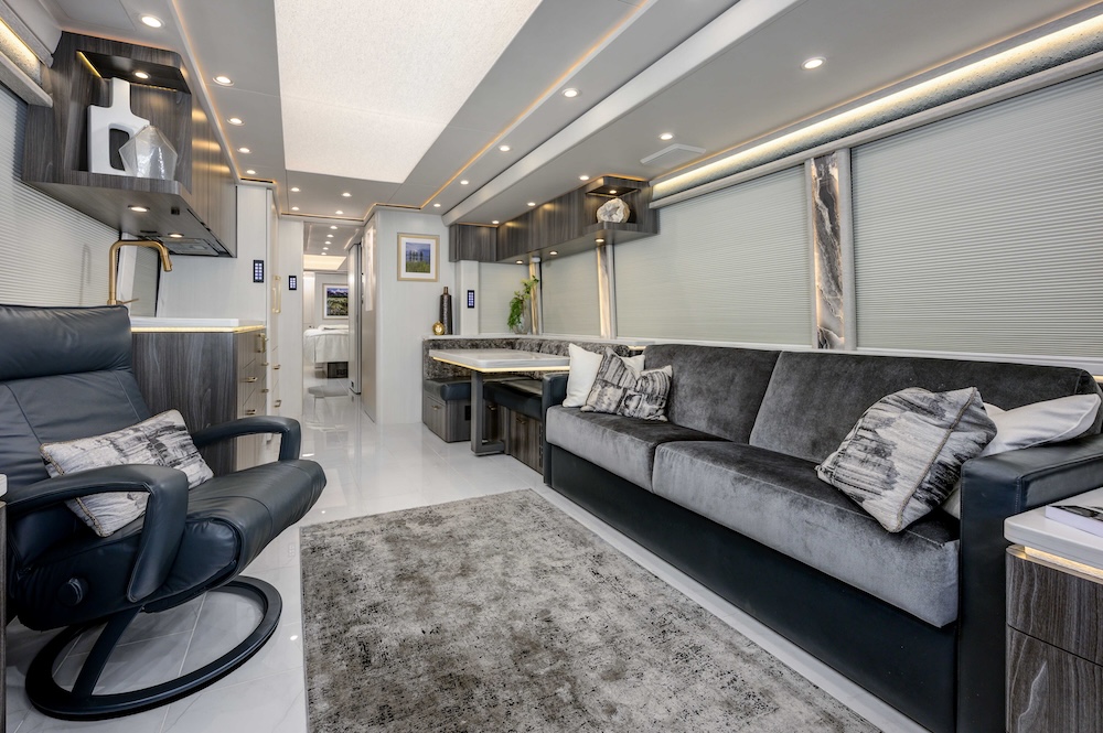 2024 Prevost Marathon H3-45 For Sale