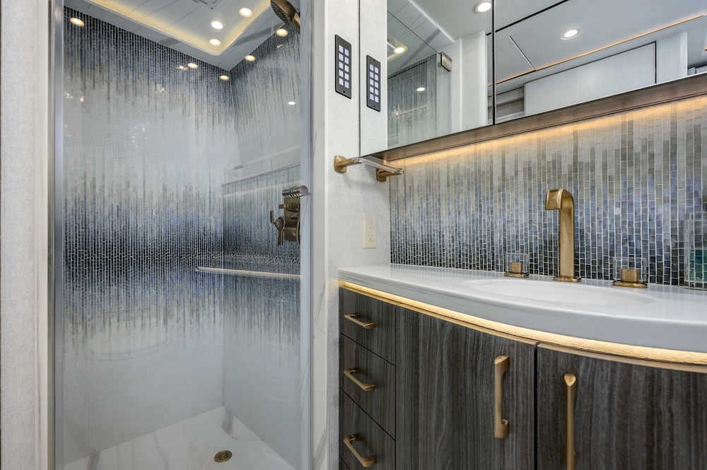 2024 Prevost Marathon H3-45 For Sale