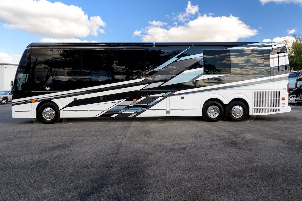 2024 Prevost Marathon H3-45 For Sale