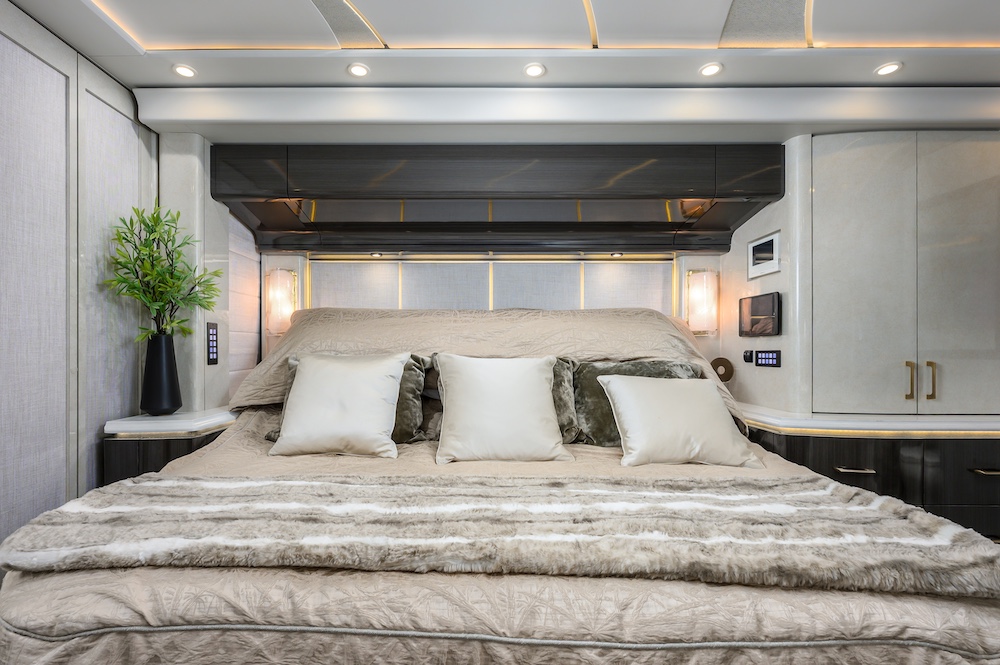 2024 Prevost Marathon X3 For Sale