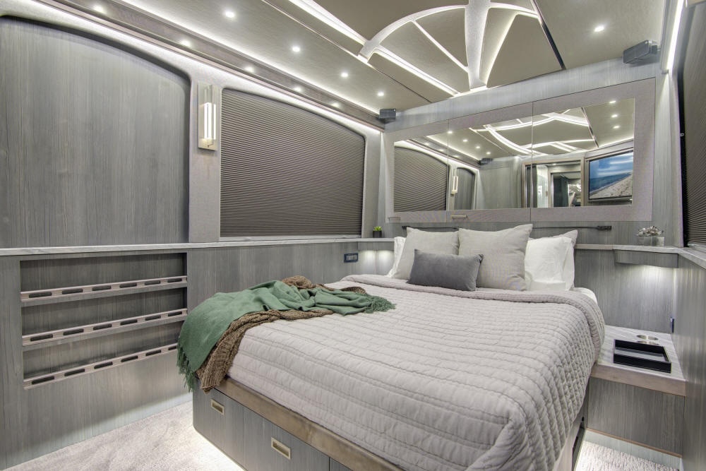 2025 Prevost Florida Coach X3 For Sale