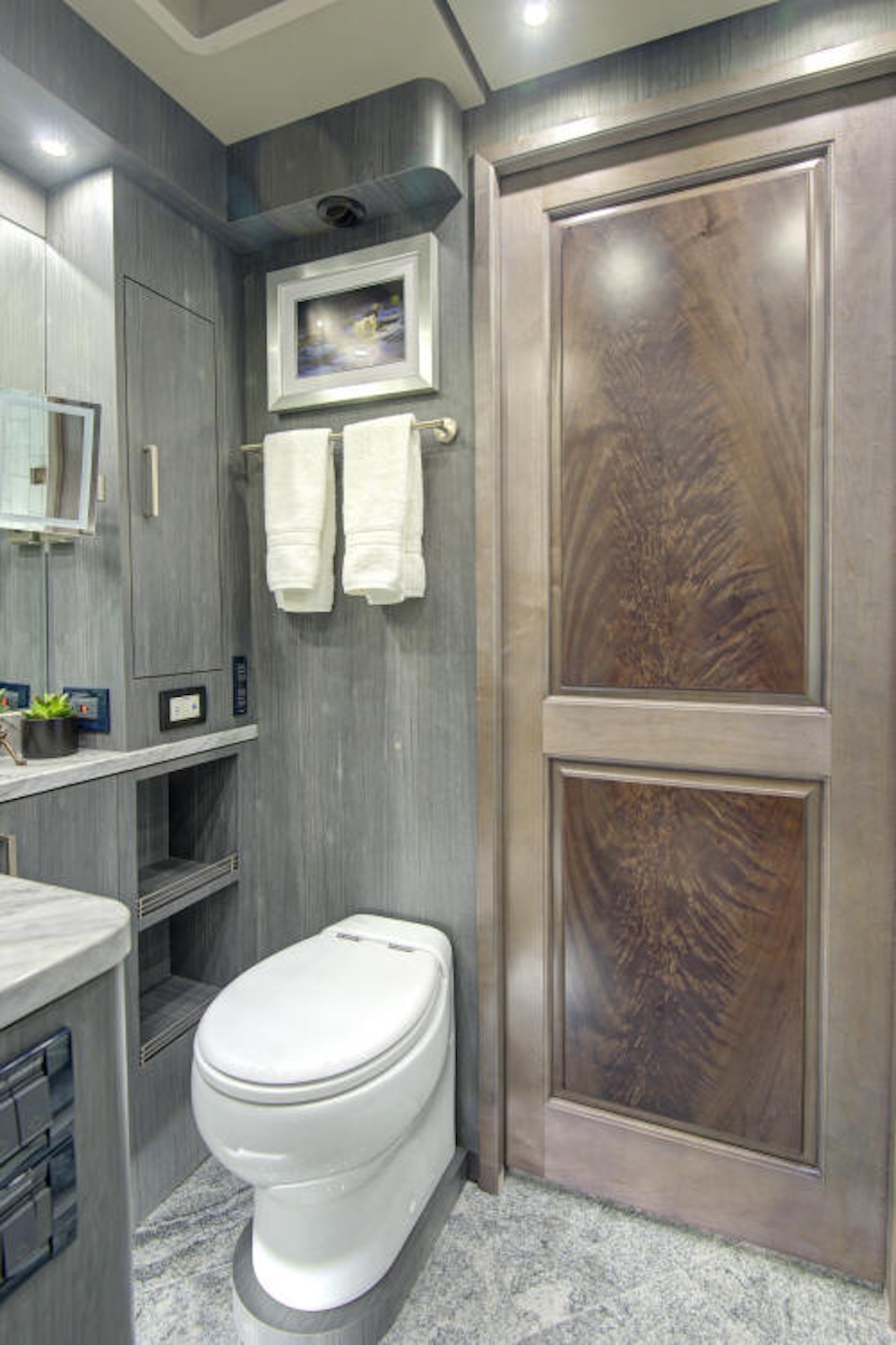 2025 Prevost Florida Coach X3 For Sale