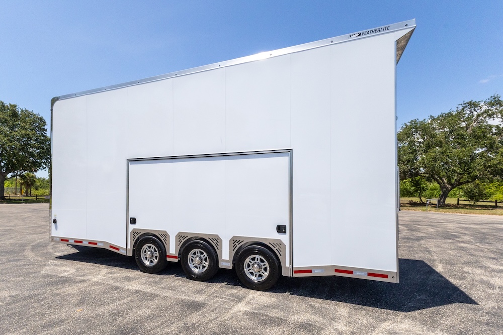 2025 Featherlite Trailer For Sale