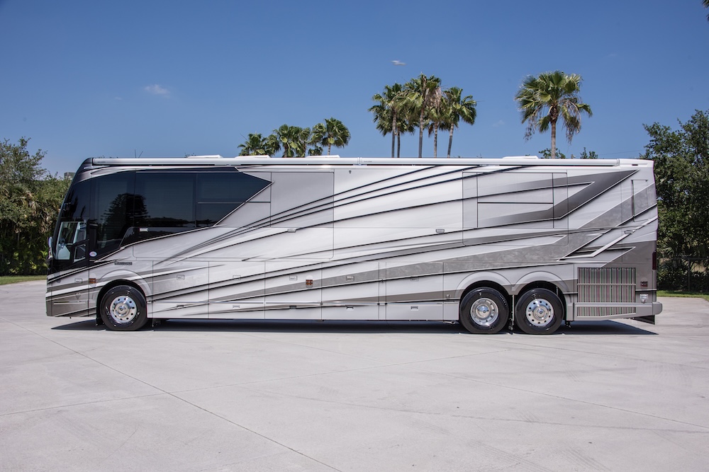 2025 Prevost Liberty H3-45 For Sale