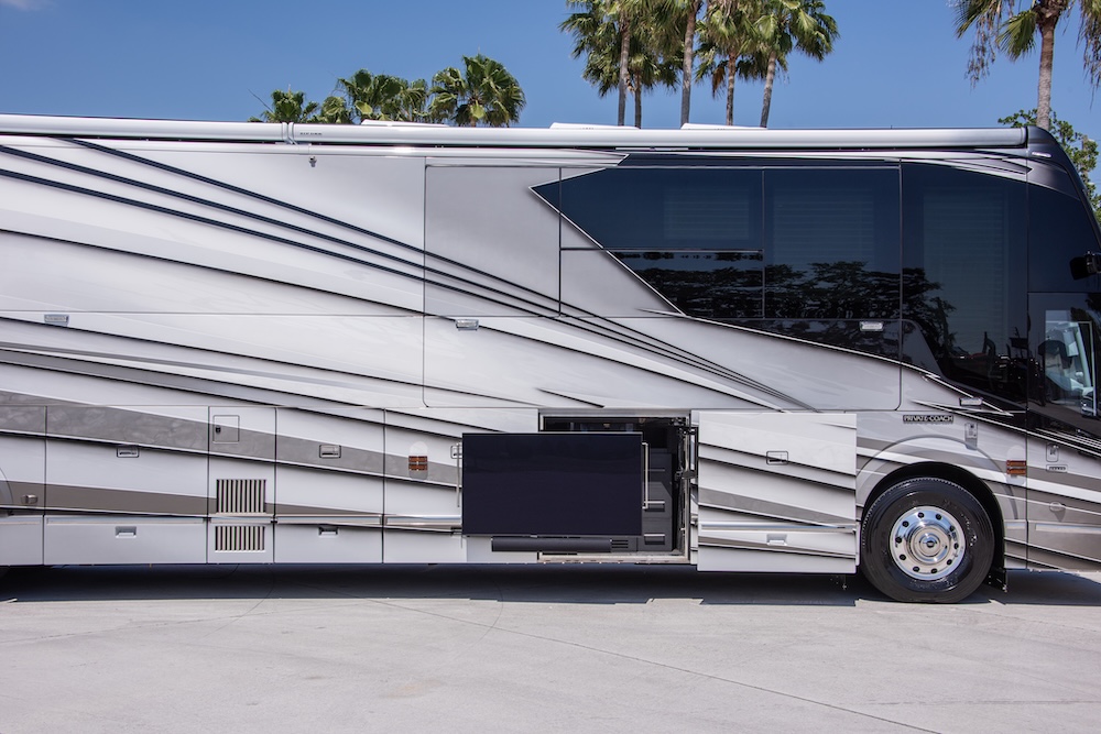 2025 Prevost Liberty H3-45 For Sale