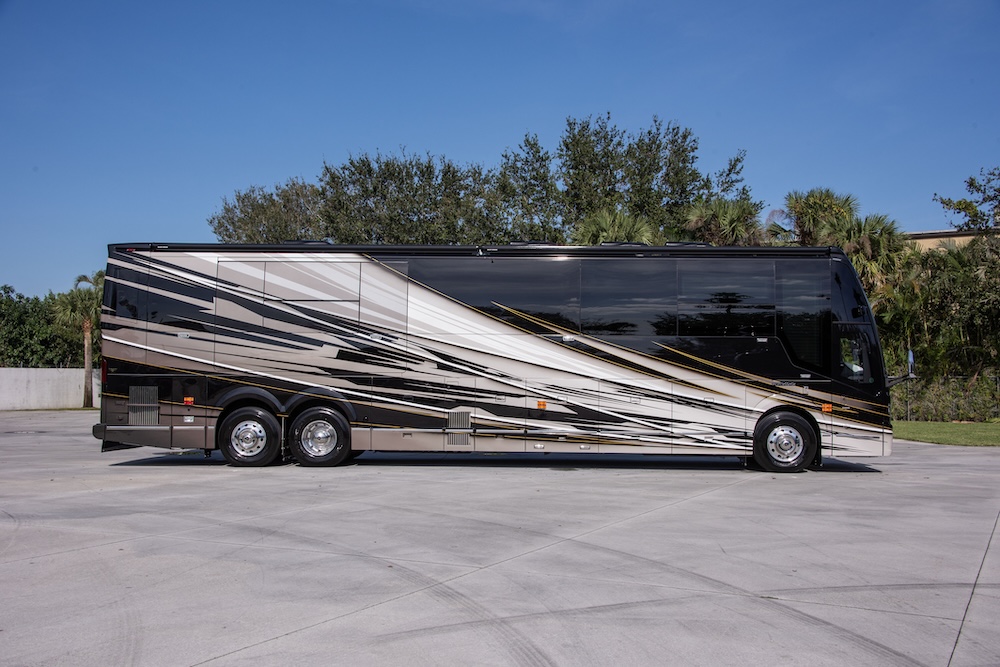 2025 Prevost  Liberty H3-45 For Sale